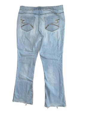 Y2K L.e.i. light wash flare jeans mid rise size 13/33